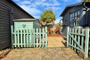Rear Gardens- click for photo gallery